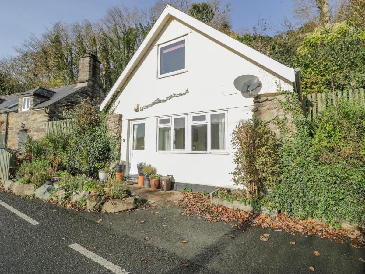 Bryn Melyn Artist'S Cottage Llanelltyd ภายนอก รูปภาพ